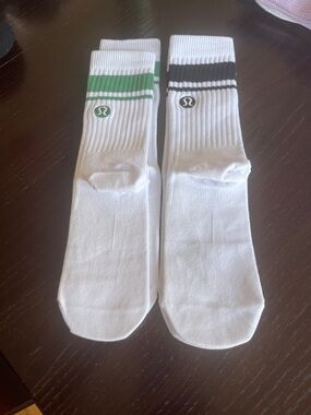 NWOT lululemon athletica White Crew Sock Pair with Green and Black Stripes